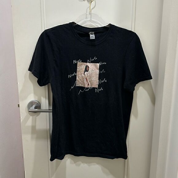 Nicole North America Tour 2022 Niki - Picture 1 of 3